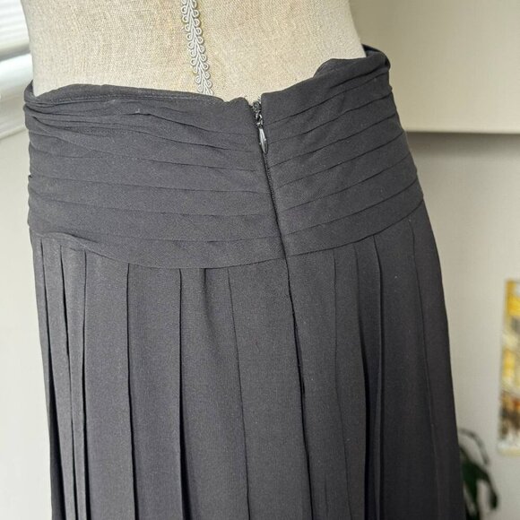 INC INTERNATIONAL CONCEPTS Silk Pleated Skirt in Black - Size 6 - Picture 3 of 5